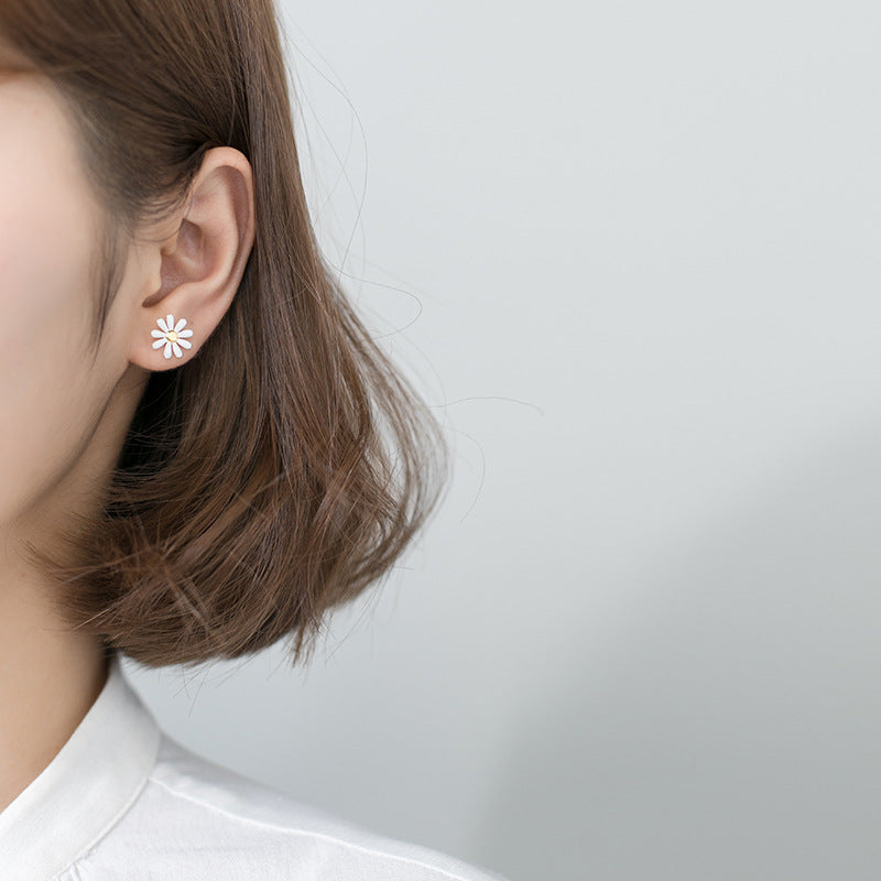 Japanese Style Daisy Earrings