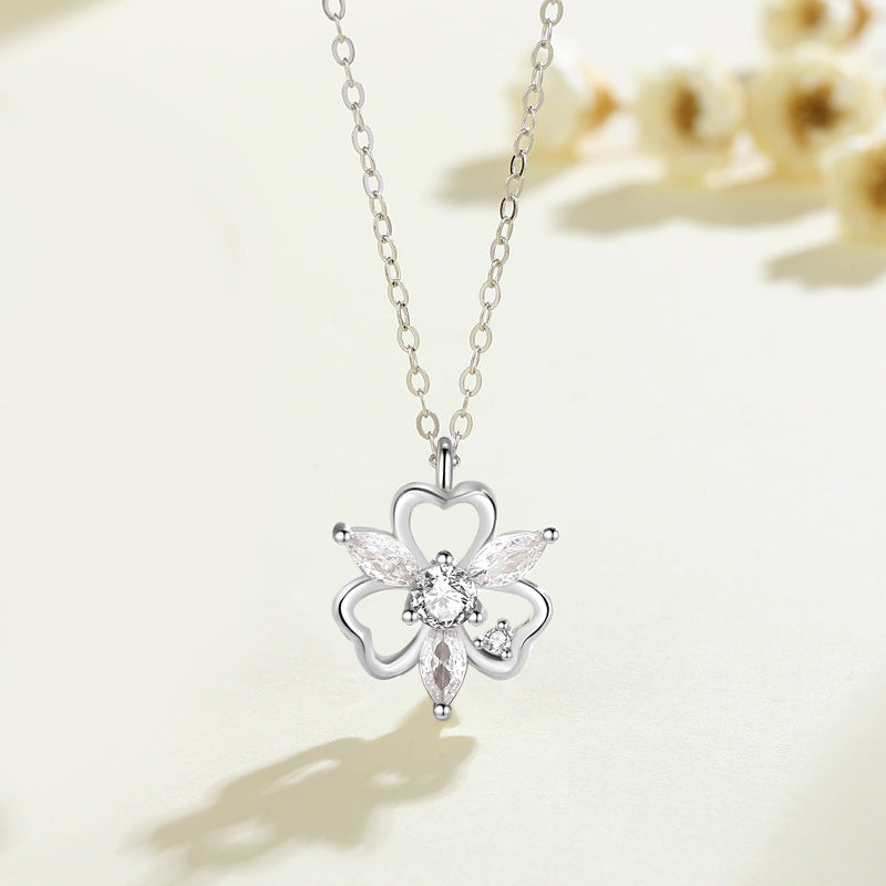 Korean-style Clover Necklace