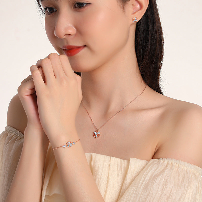 Korean-style Clover Necklace