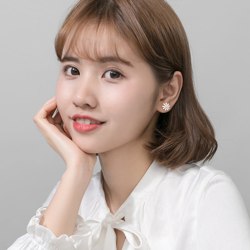 Japanese Style Daisy Earrings