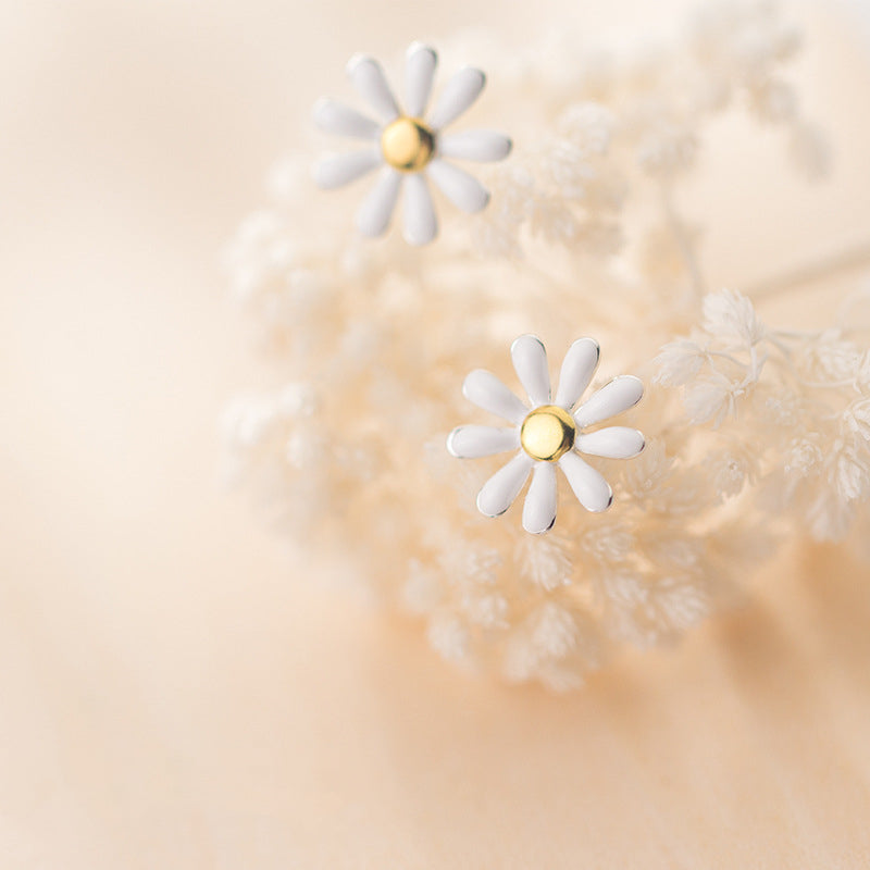 Japanese Style Daisy Earrings
