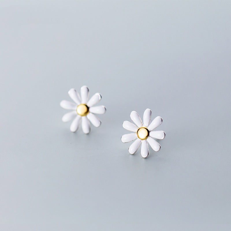 Japanese Style Daisy Earrings